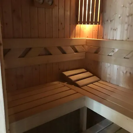 Dombi Porta Penzion *