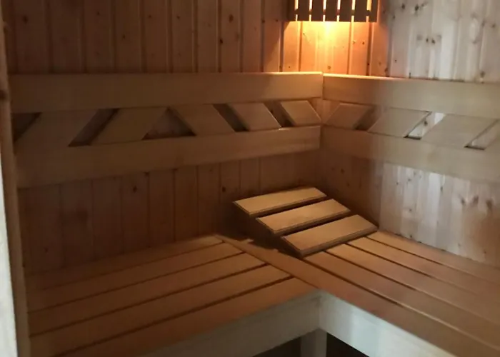 Dombi Porta Penzion *
